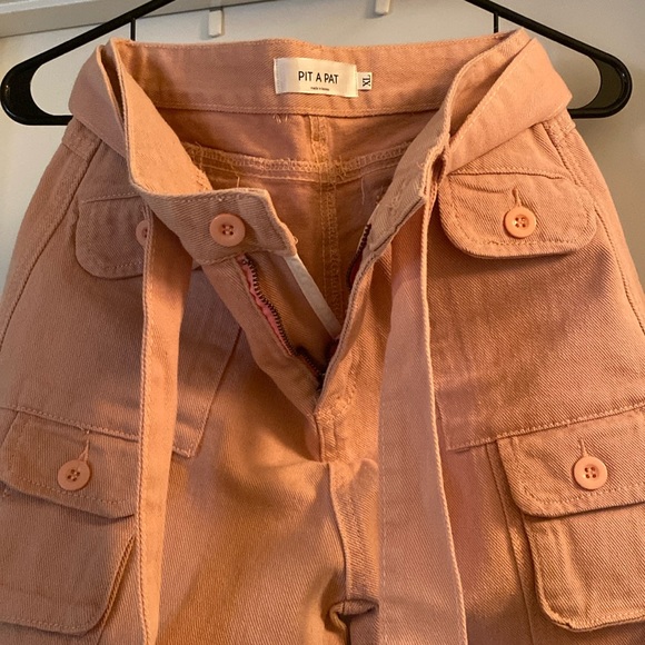 Source Unknown - Pink Cargo Pants - Picture 3 of 5